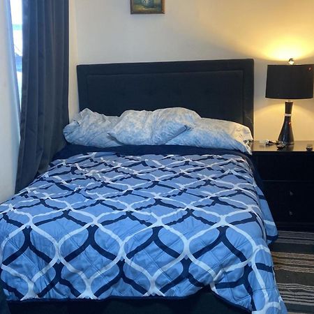 Cozzy Room With Private Entrance And Drive Way New York Esterno foto