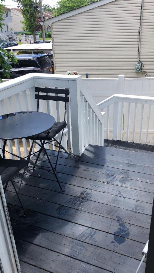 Cozzy Room With Private Entrance And Drive Way New York Esterno foto