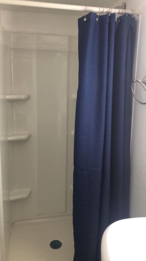 Cozzy Room With Private Entrance And Drive Way New York Esterno foto